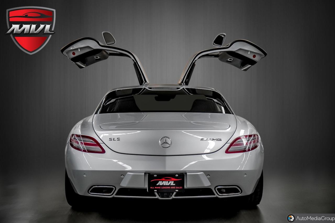 2011 Mercedes-Benz SLS AMG Base SLS AMG 2dr Coupe Photo