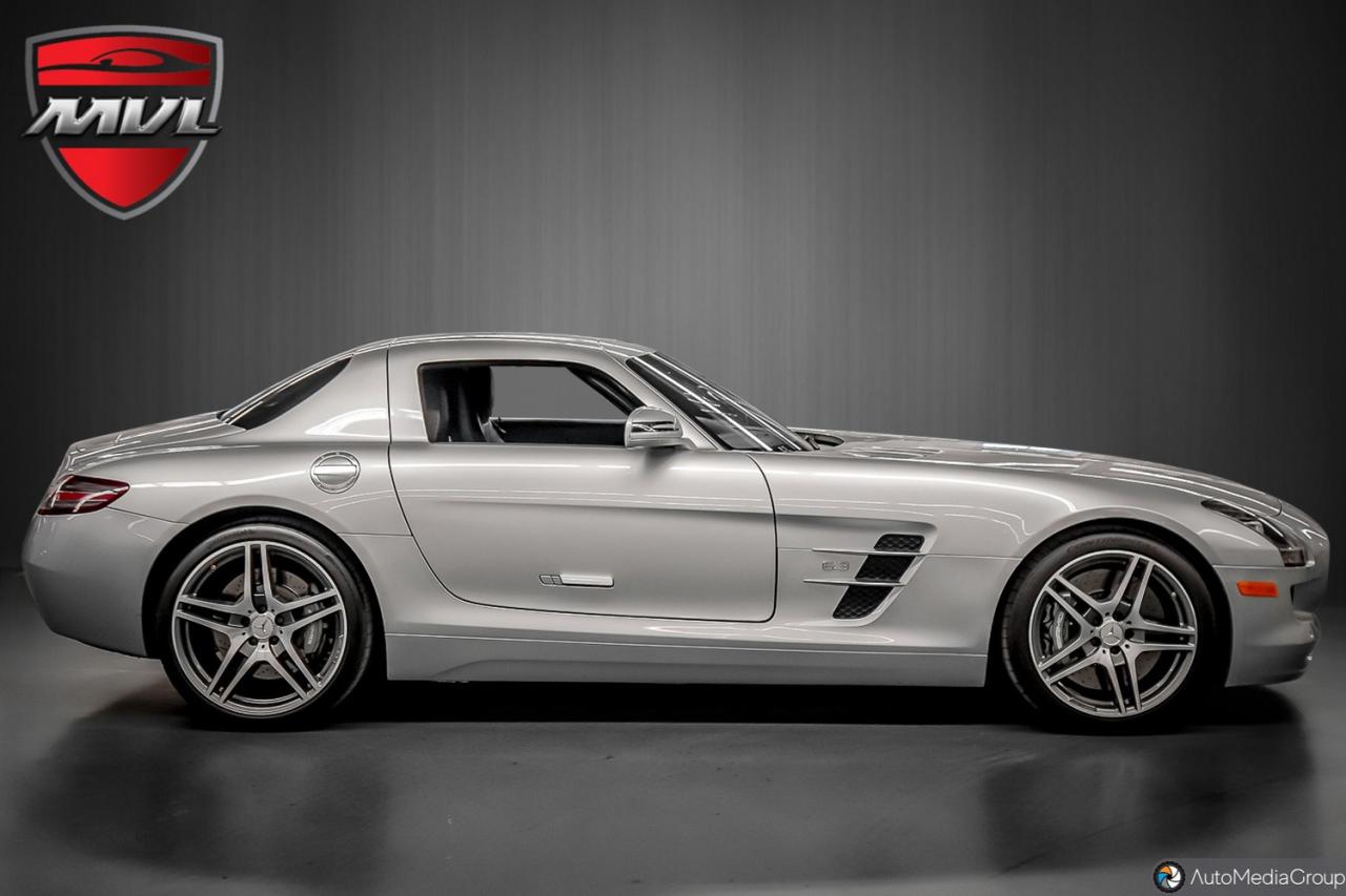 2011 Mercedes-Benz SLS AMG Base SLS AMG 2dr Coupe Photo