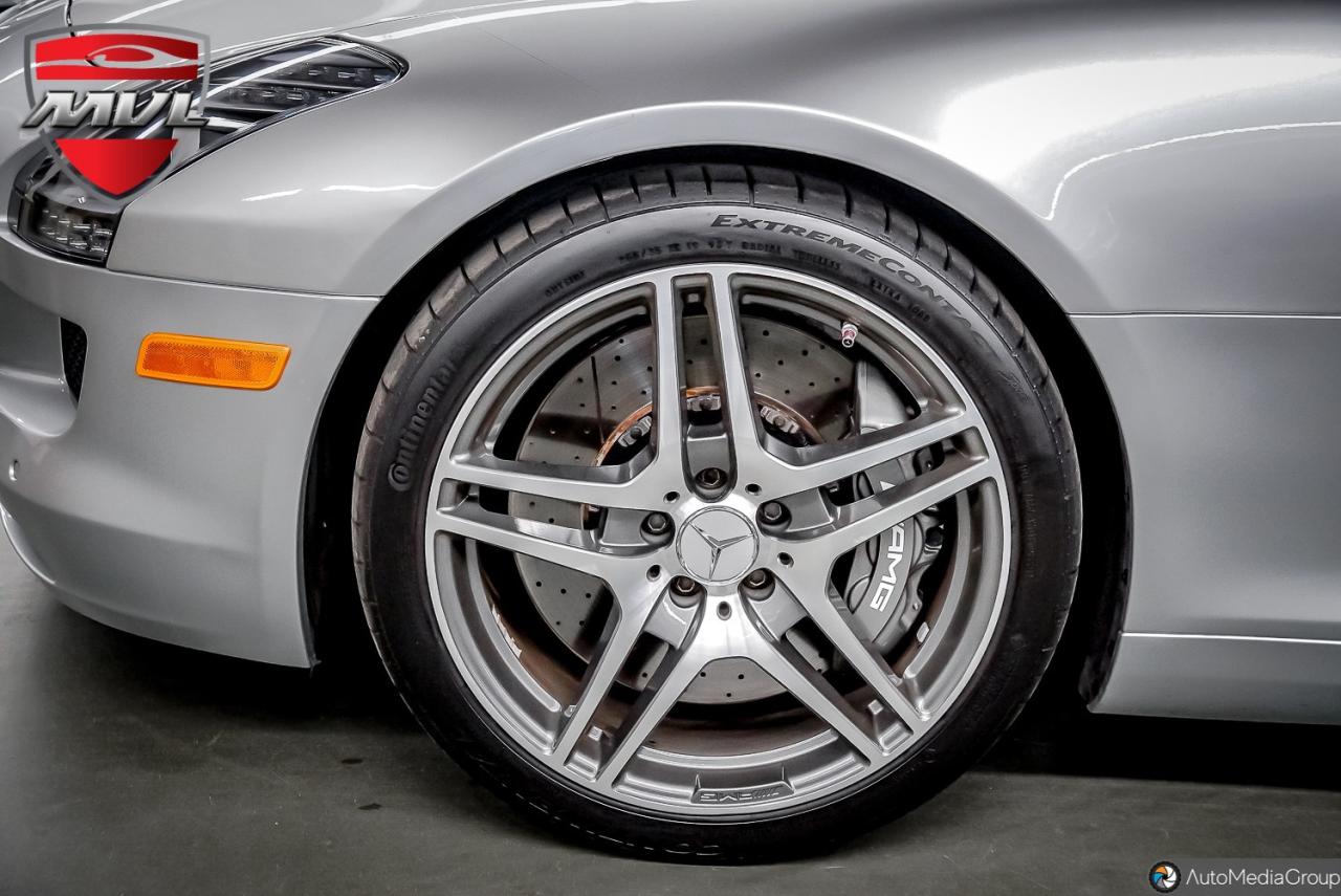 2011 Mercedes-Benz SLS AMG Base SLS AMG 2dr Coupe Photo