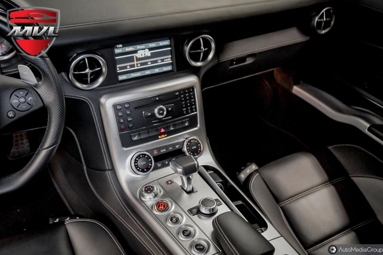 2011 Mercedes-Benz SLS AMG Base SLS AMG 2dr Coupe Photo