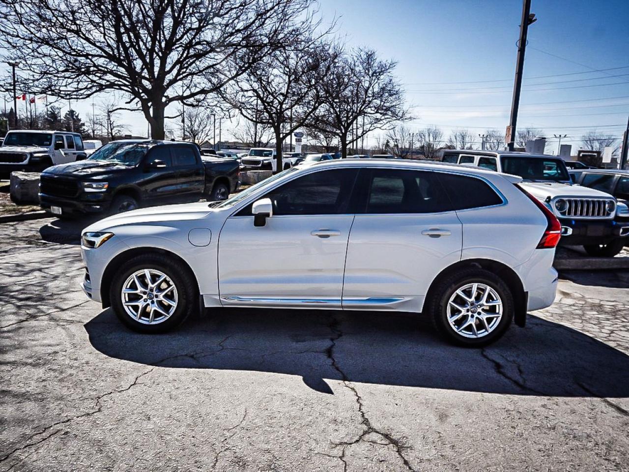 2021 Volvo XC60  Photo4