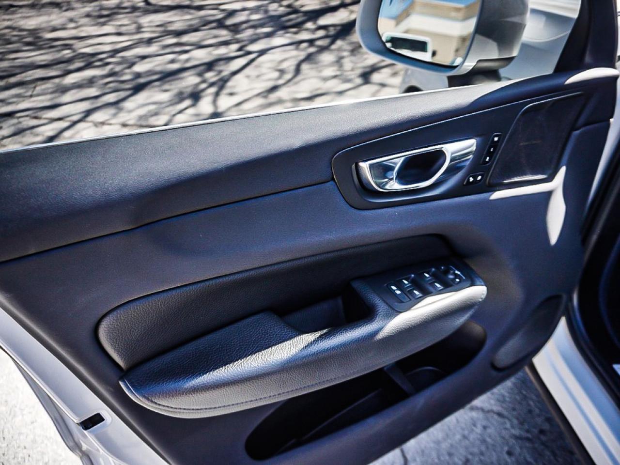 2021 Volvo XC60  Photo