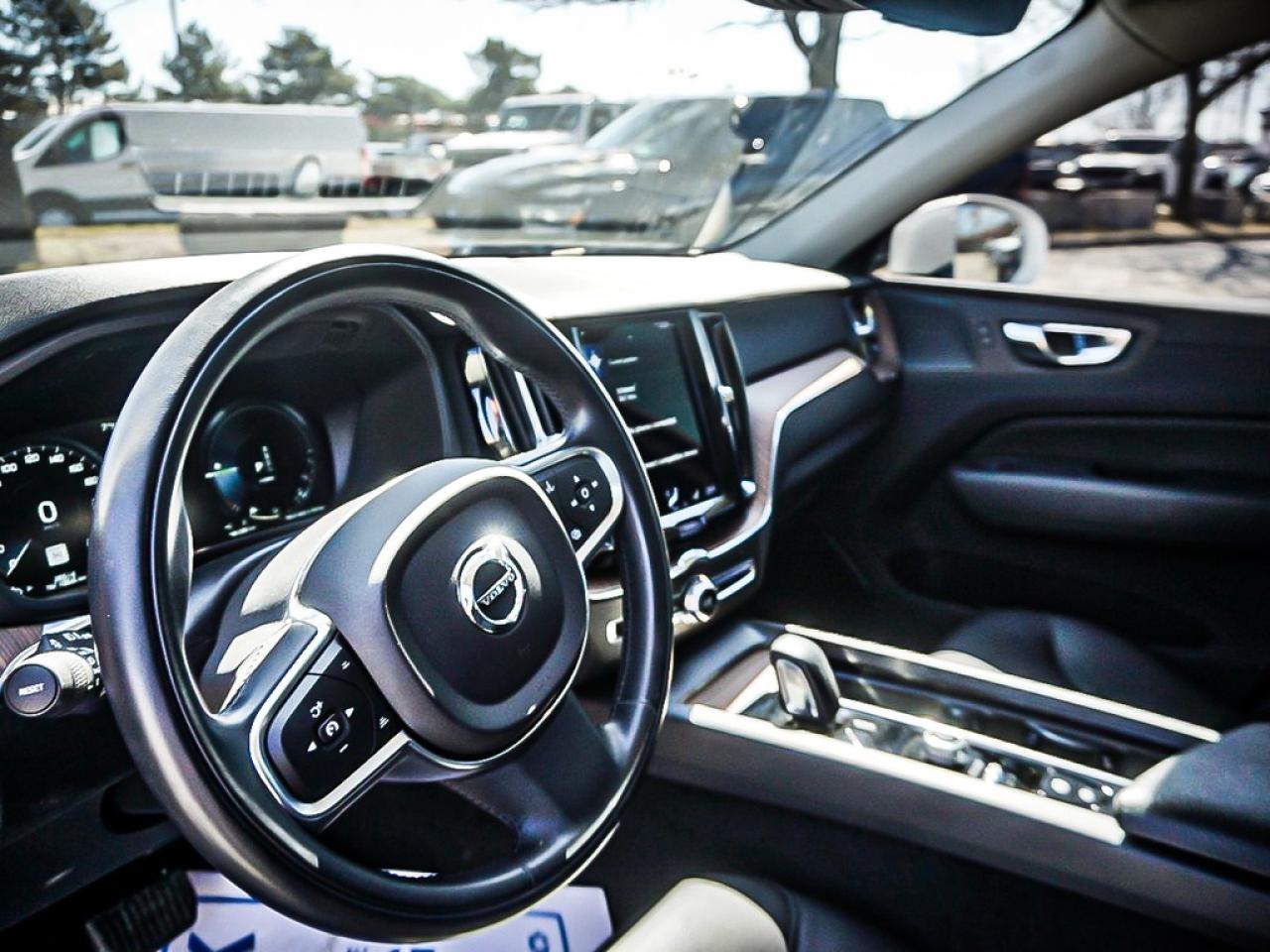 2021 Volvo XC60  Photo