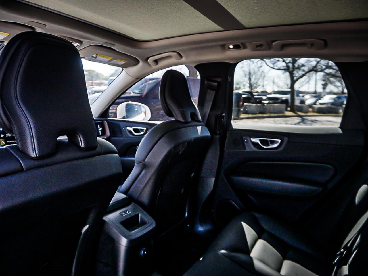 2021 Volvo XC60  Photo