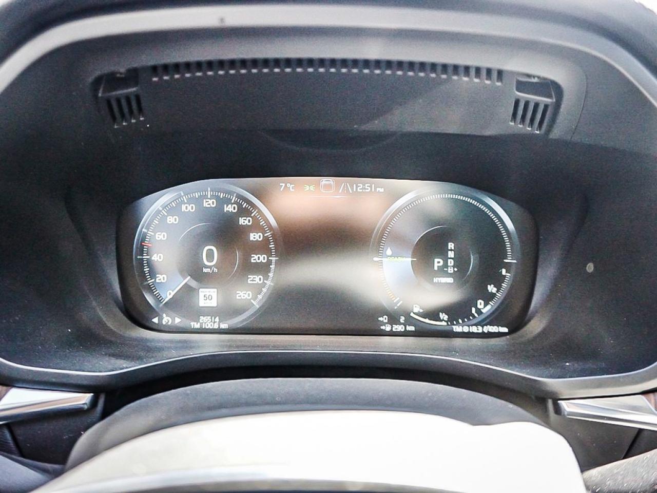 2021 Volvo XC60  Photo