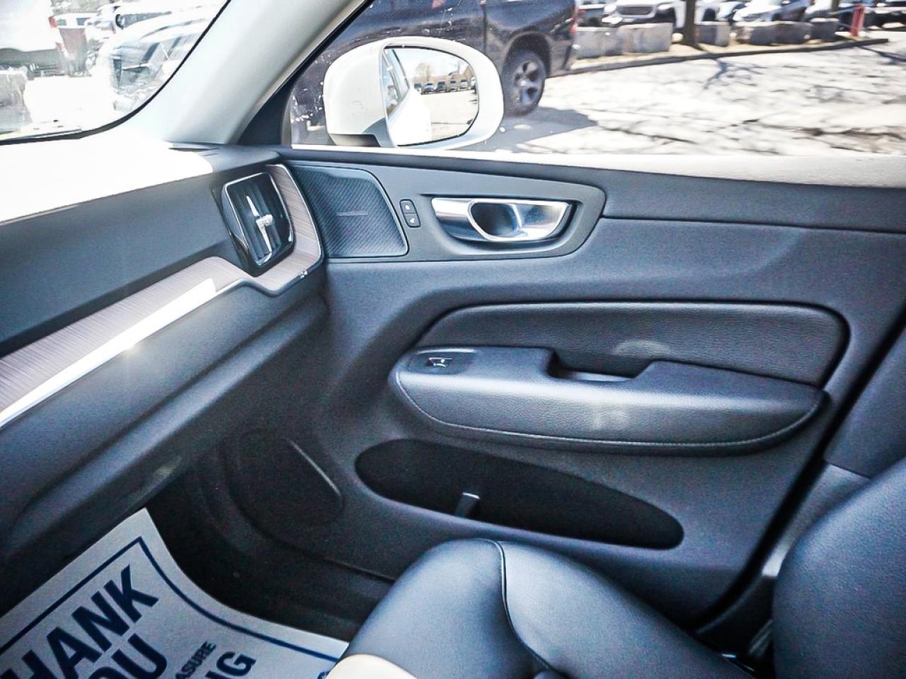 2021 Volvo XC60  Photo