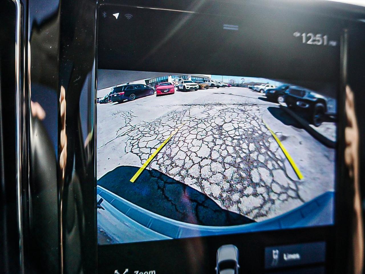 2021 Volvo XC60  Photo