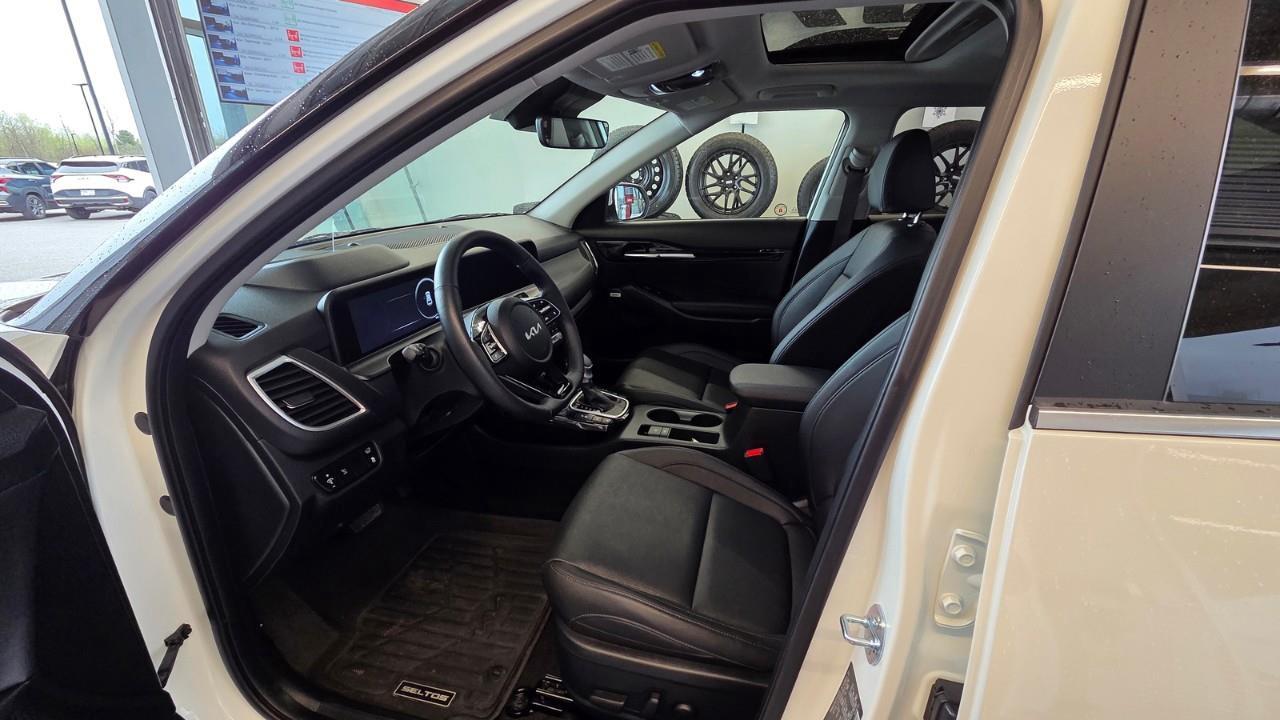 2025 Kia Seltos X-Line 4dr All-Wheel Drive Photo