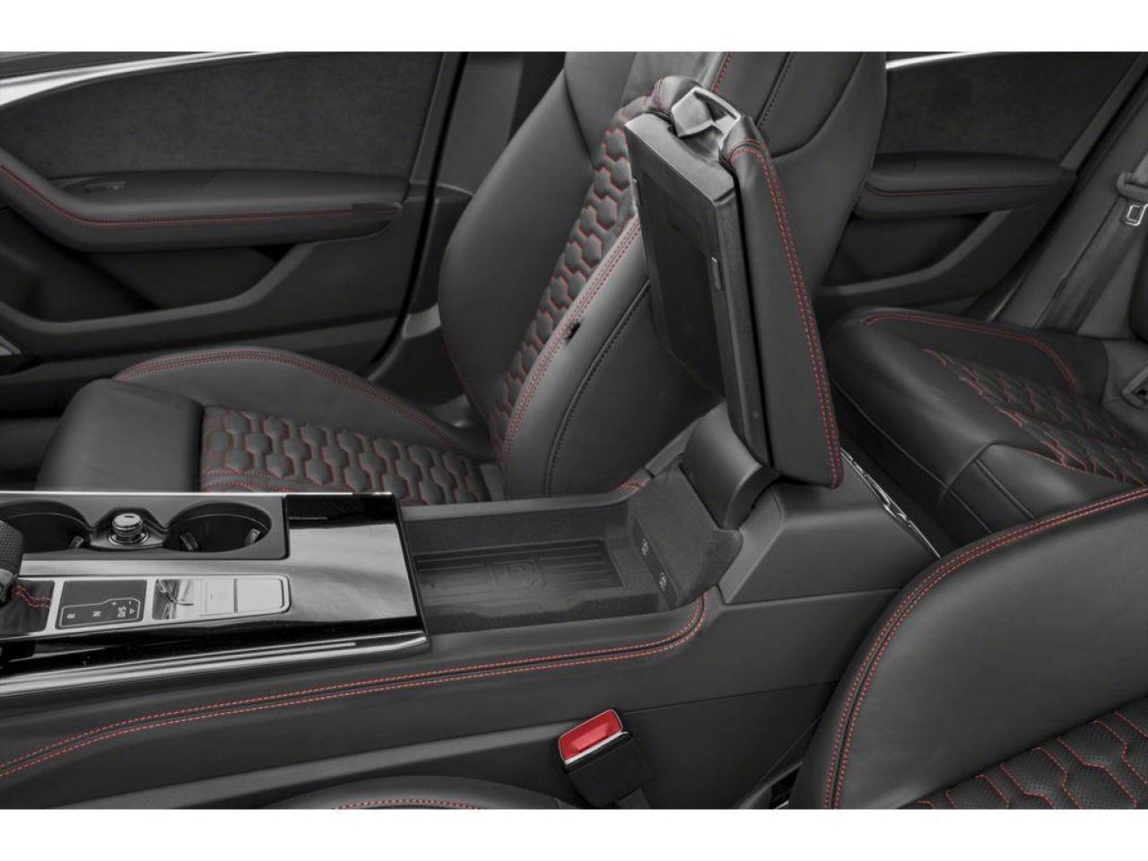 2026 Audi RS 6 Avant 4.0T performance 4dr All-Wheel Drive quattro Wagon Photo