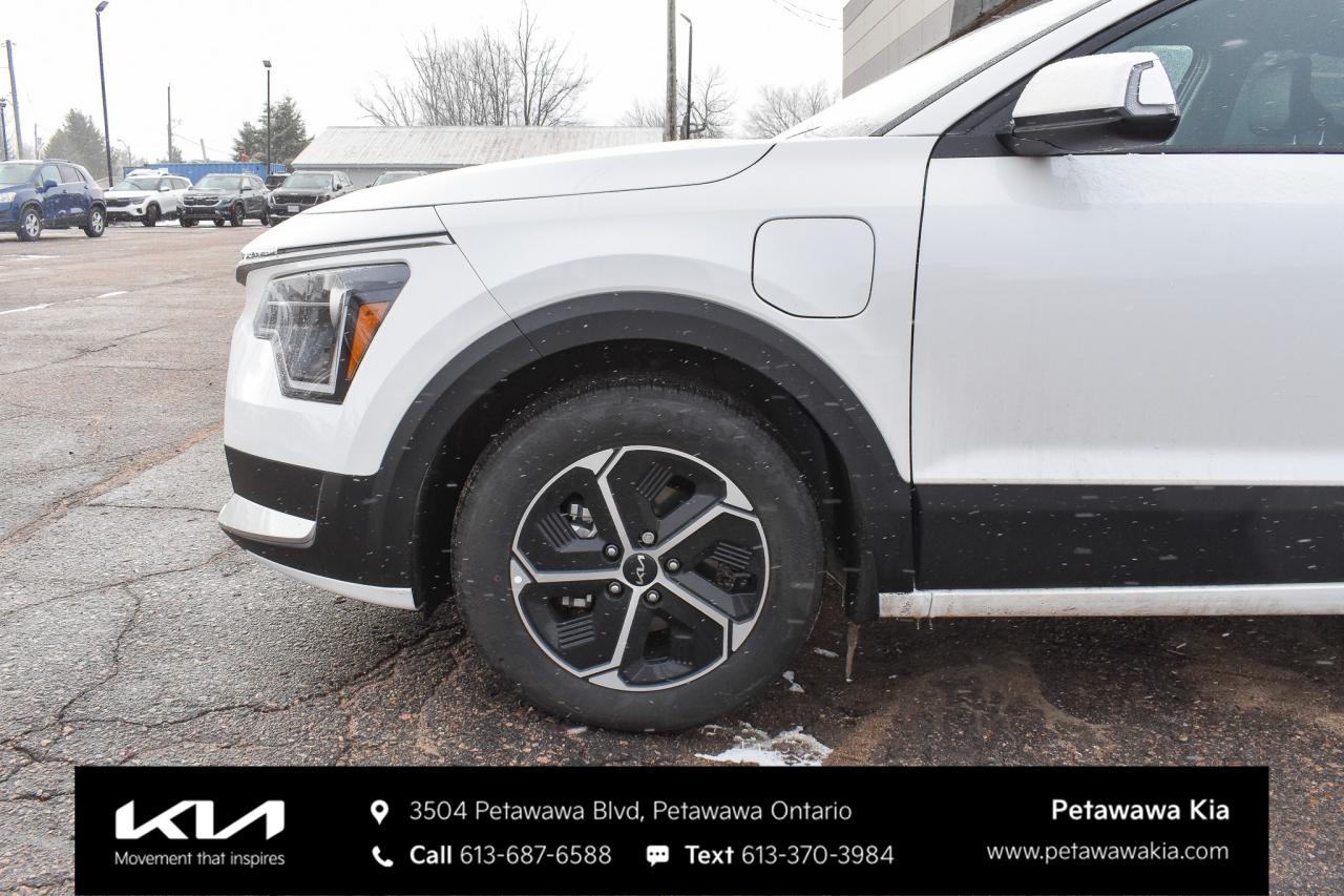 2025 Kia Niro Plug-In Hybrid EX 4dr Front-Wheel Drive Sport Utility Photo2