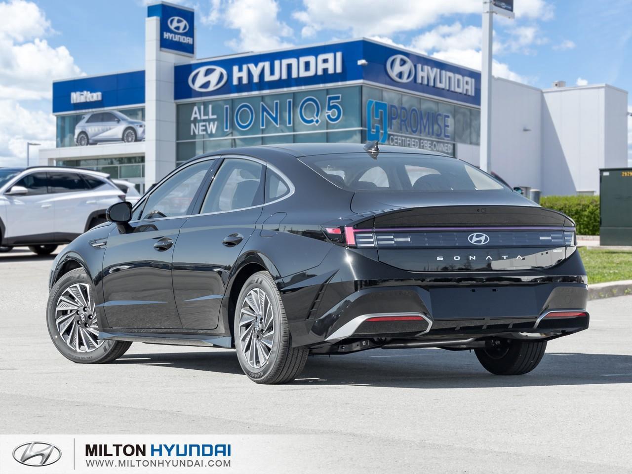2026 Hyundai Sonata Hybrid Preferred-Trend 4dr Front-Wheel Drive Sedan Photo4