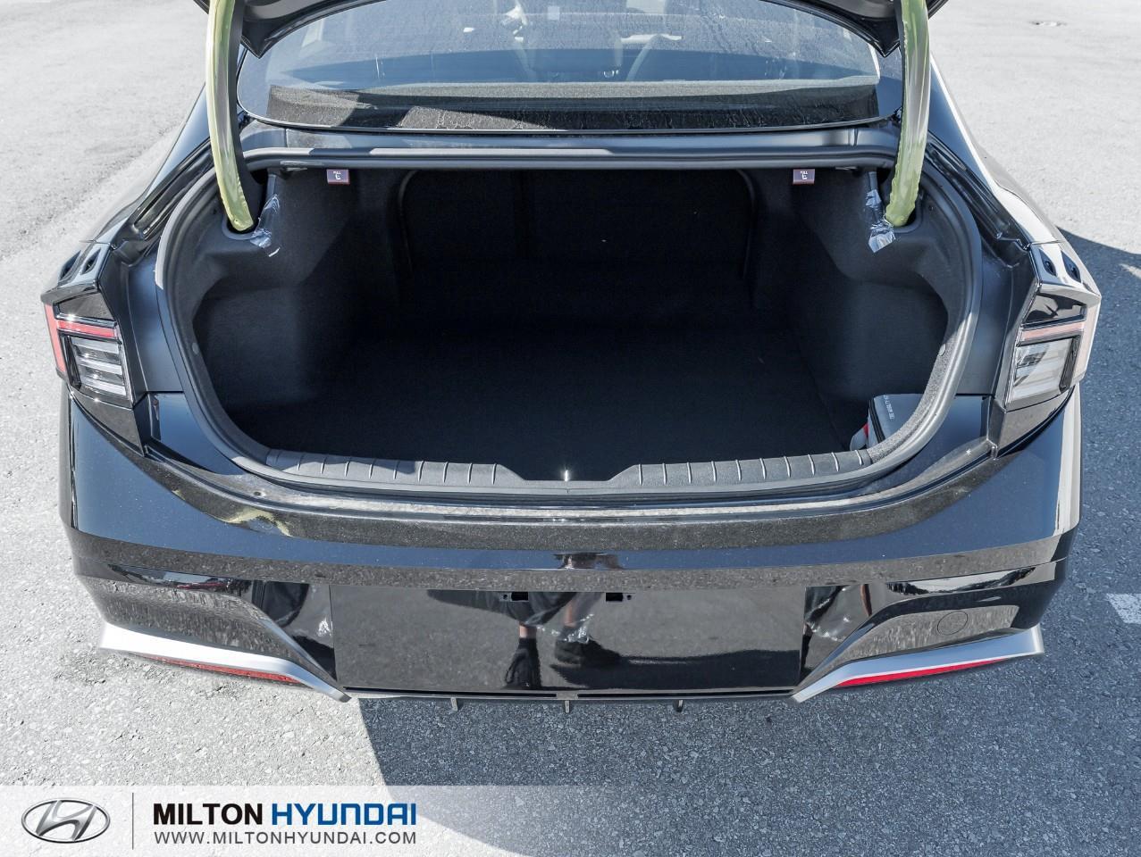 2026 Hyundai Sonata Hybrid Preferred-Trend 4dr Front-Wheel Drive Sedan Photo