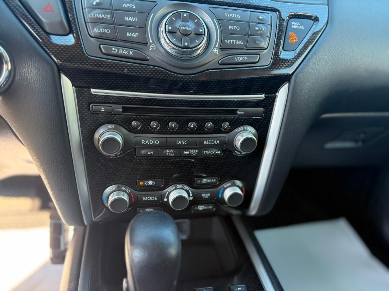 2020 Nissan Pathfinder SV Tech (CVT) (EOP 3/31/20) 4dr 4x4 Photo