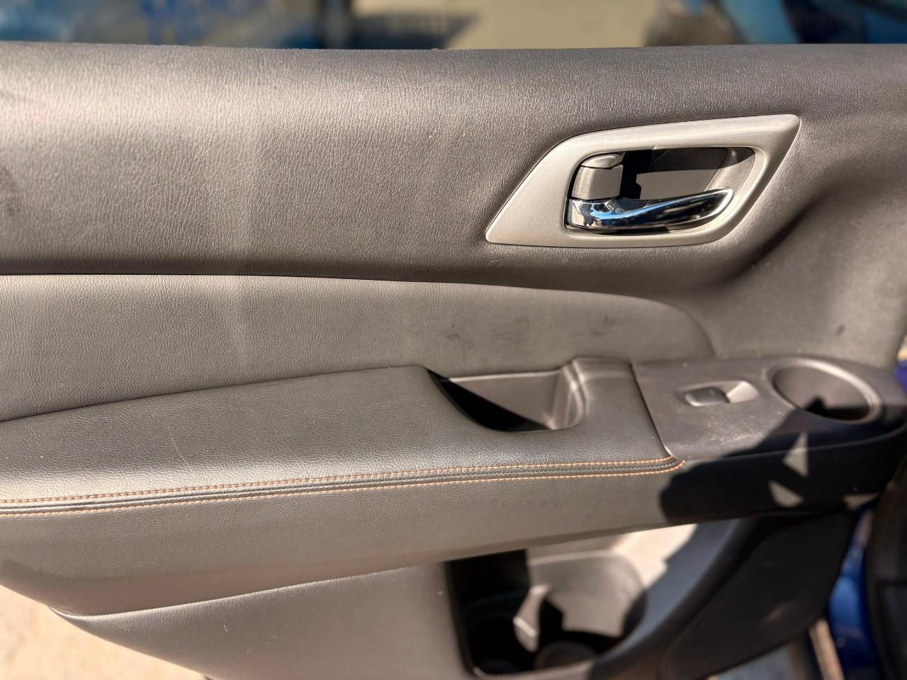 2020 Nissan Pathfinder SV Tech (CVT) (EOP 3/31/20) 4dr 4x4 Photo