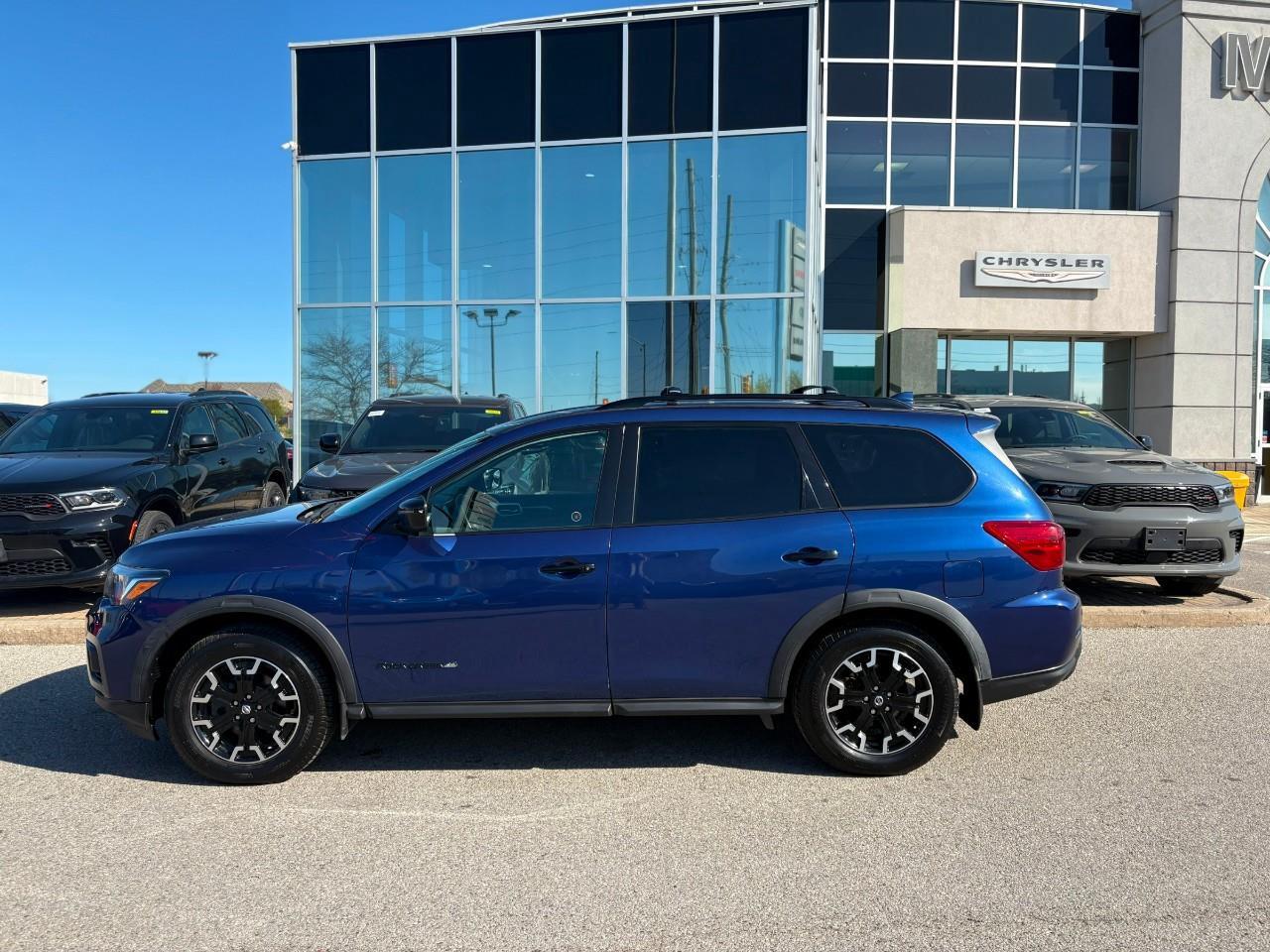 2020 Nissan Pathfinder SV Tech (CVT) (EOP 3/31/20) 4dr 4x4 Photo