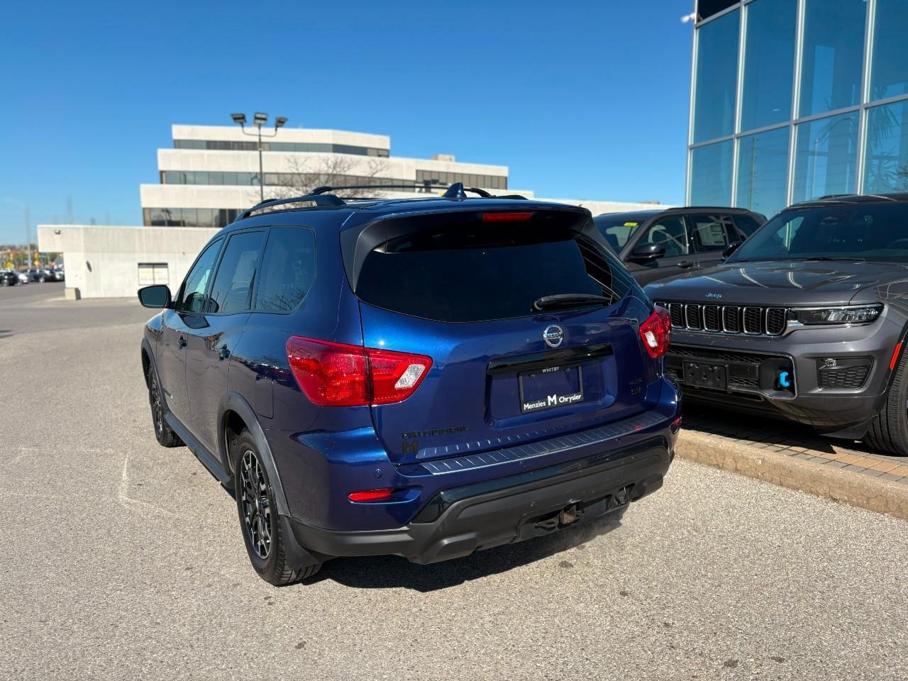 2020 Nissan Pathfinder SV Tech (CVT) (EOP 3/31/20) 4dr 4x4 Photo2