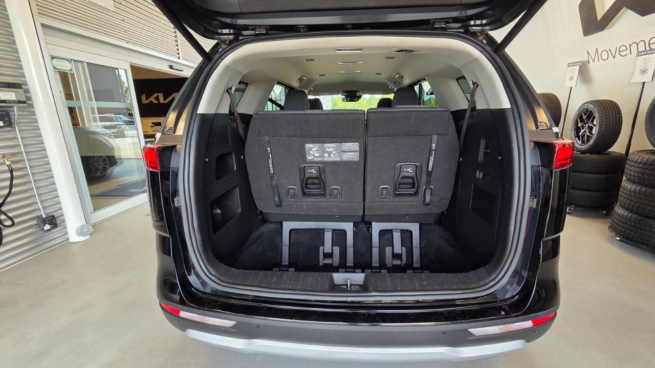 2024 Kia Carnival LX+ Passenger Van Photo