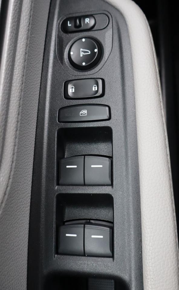 2019 Honda Odyssey EX (A9) Passenger Van Photo