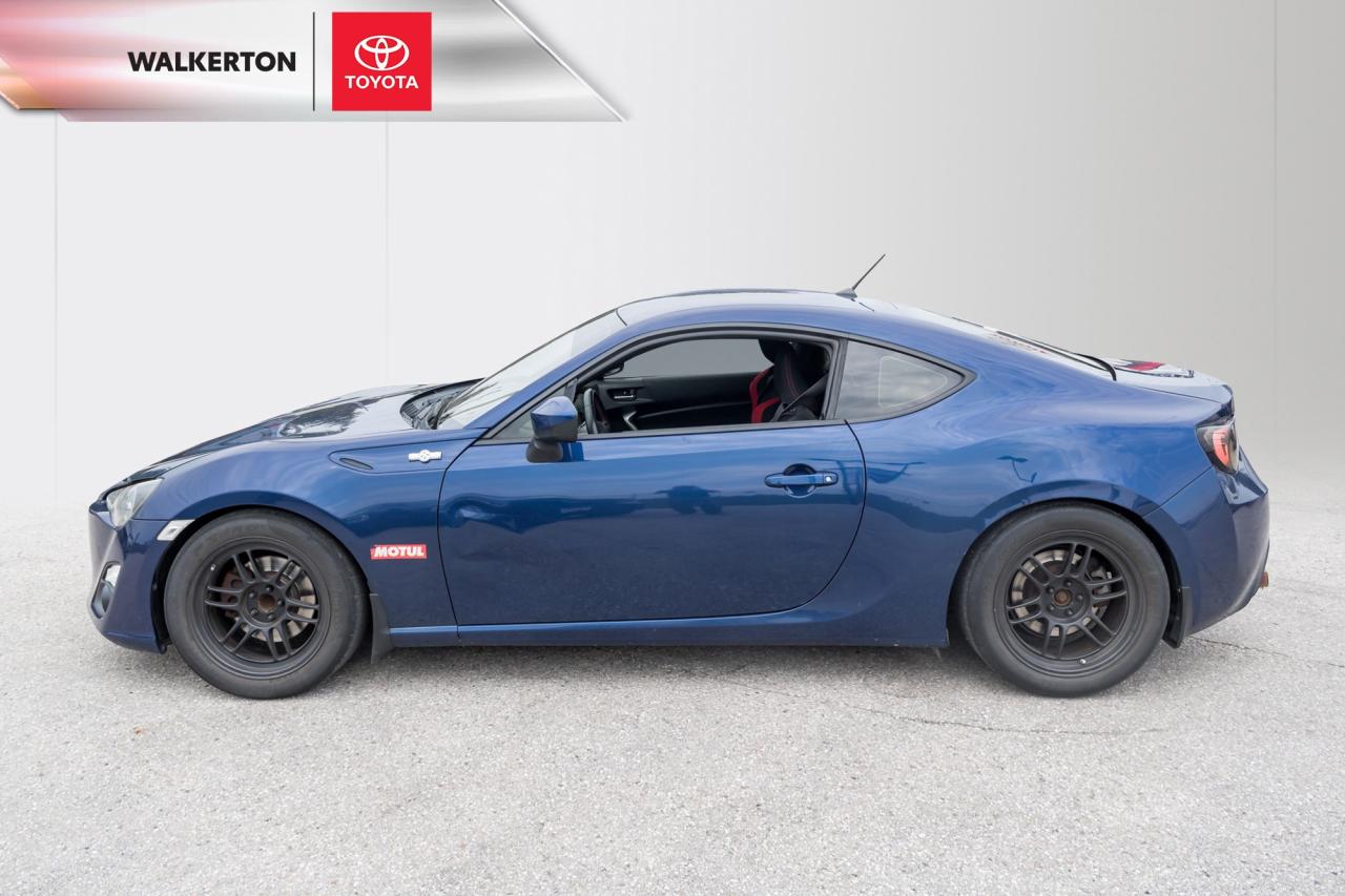 2015 Scion FR-S Base (M6) 2dr Coupe Photo2