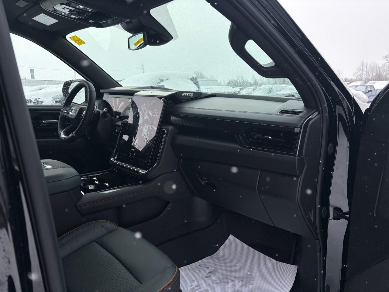 2026 GMC Yukon 4WD 4dr AT4 Photo