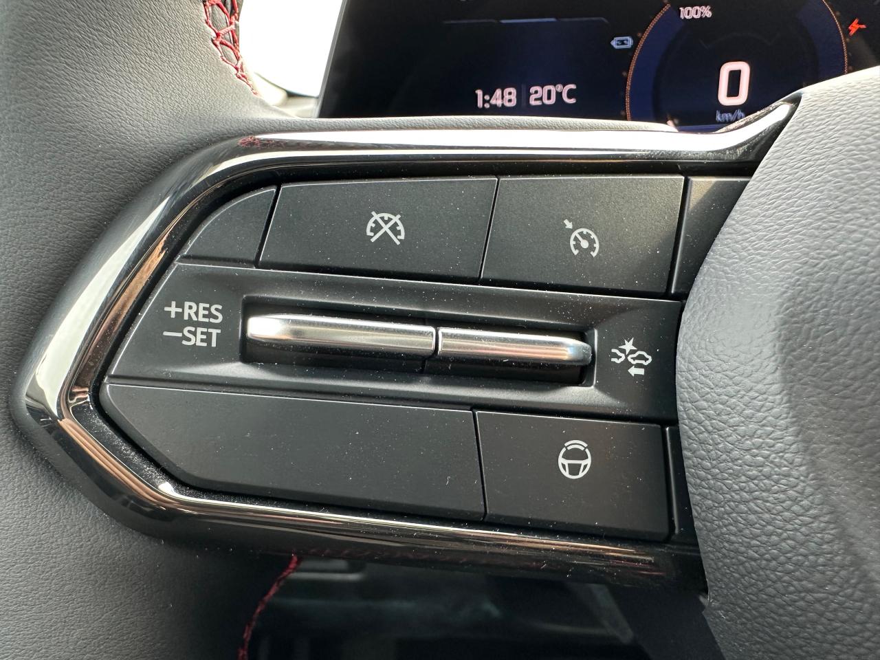 2025 Chevrolet Equinox EV RS 4dr Photo