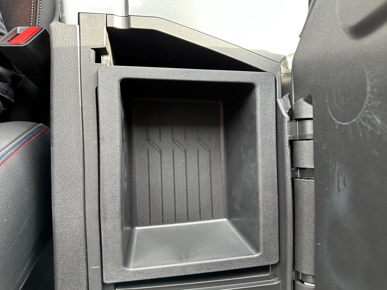 2025 Chevrolet Equinox EV RS 4dr Photo