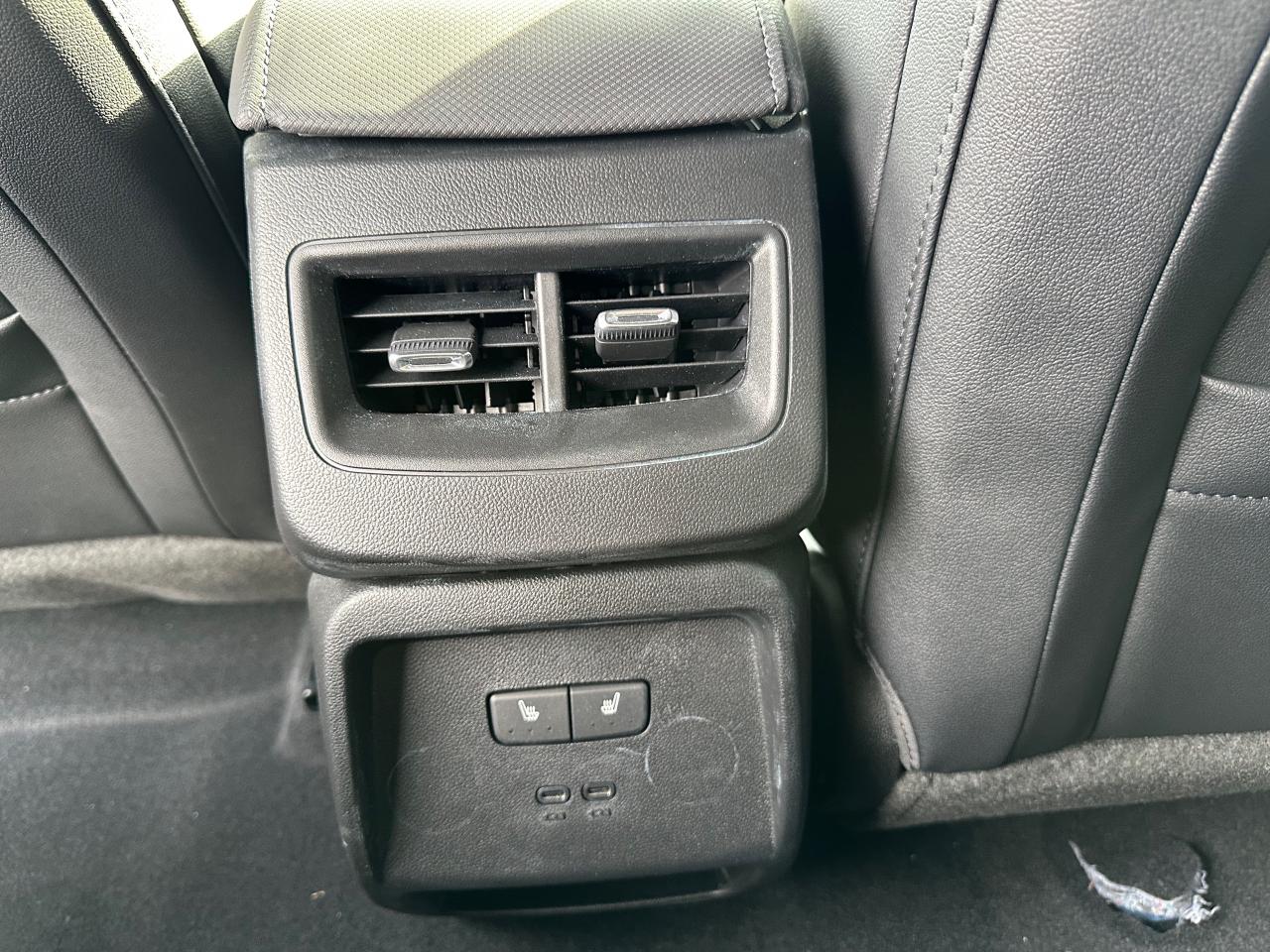 2025 Chevrolet Equinox EV RS 4dr Photo