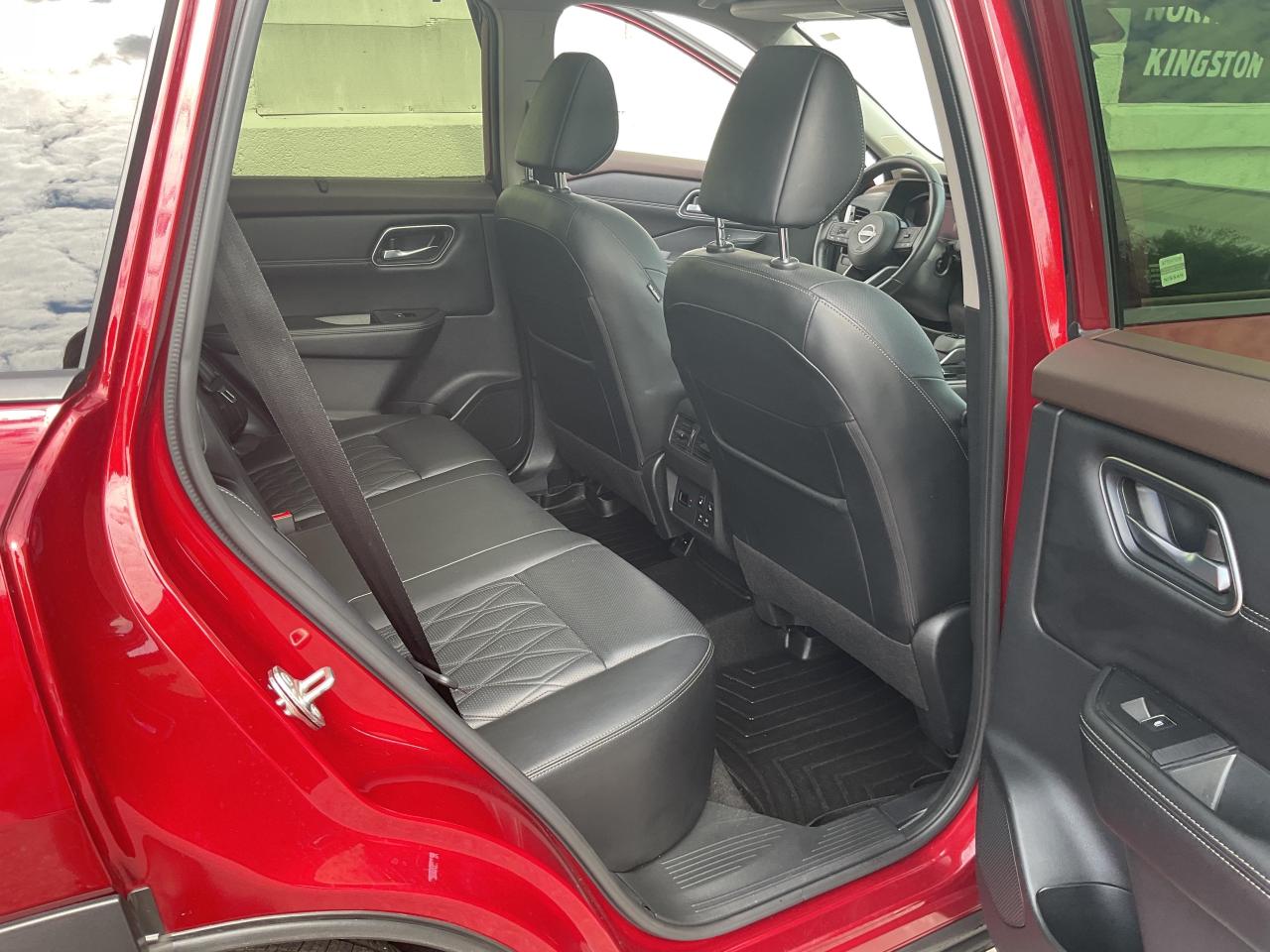 2023 Nissan Rogue Platinum 4dr All-Wheel Drive Sport Utility Photo