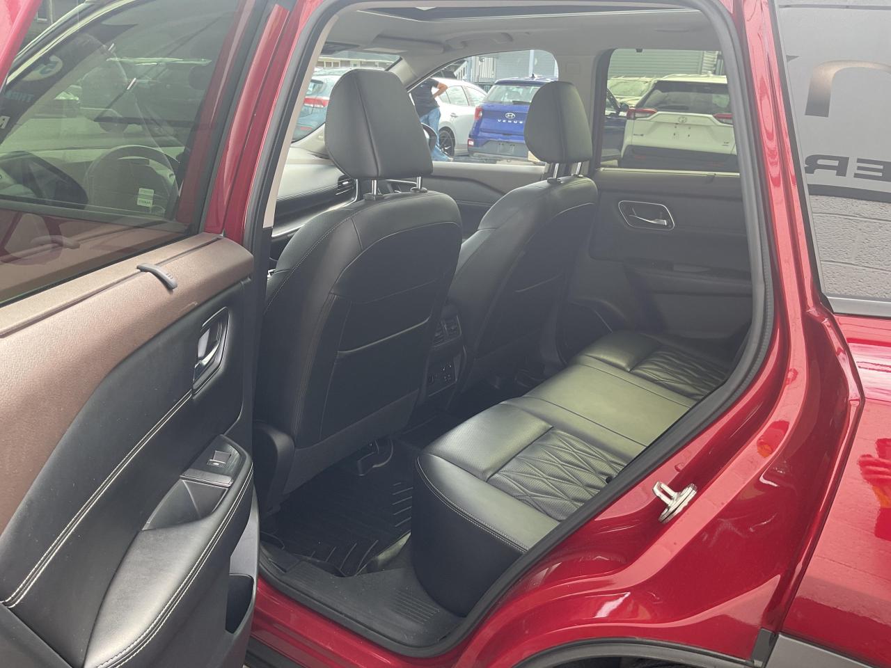 2023 Nissan Rogue Platinum 4dr All-Wheel Drive Sport Utility Photo