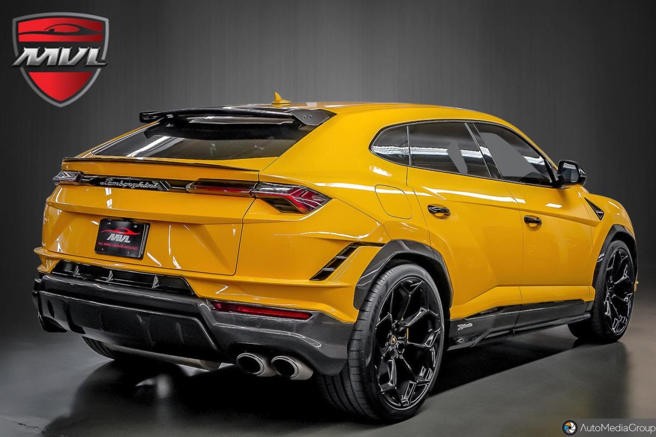 2023 Lamborghini Urus  Photo