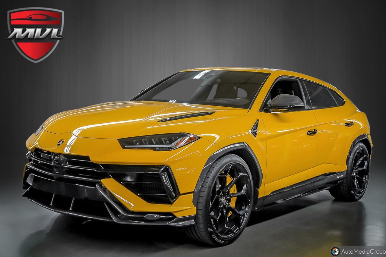 2023 Lamborghini Urus  Photo