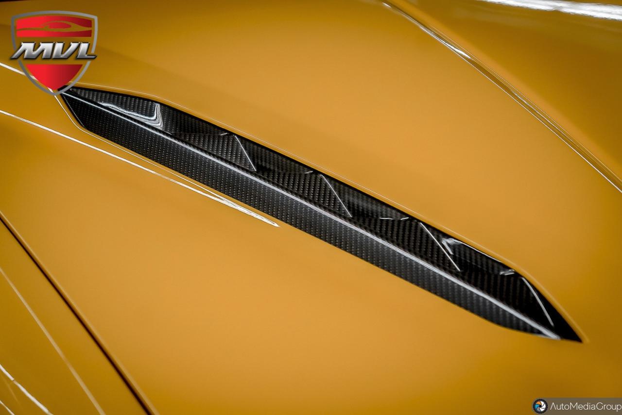 2023 Lamborghini Urus  Photo