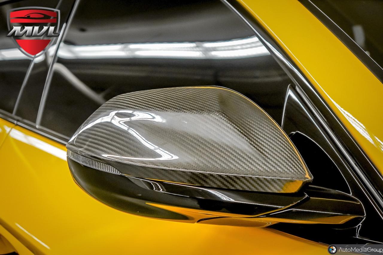 2023 Lamborghini Urus  Photo