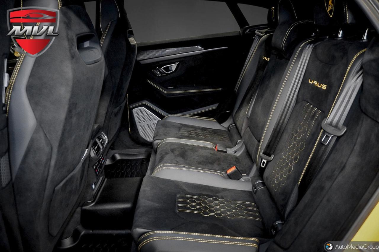 2023 Lamborghini Urus  Photo