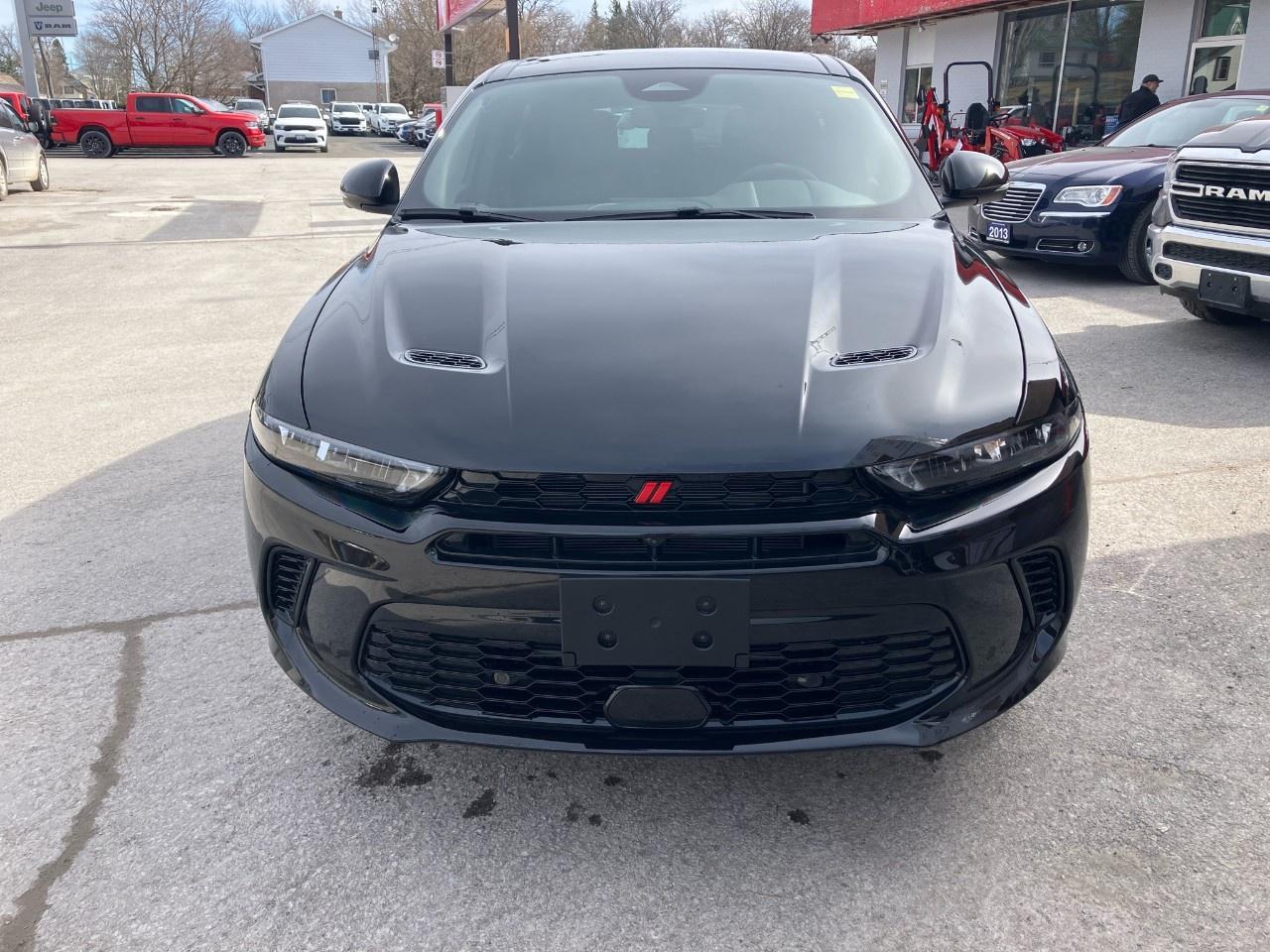 2024 Dodge Hornet DEALER DEMO - FULLY LOADED Photo