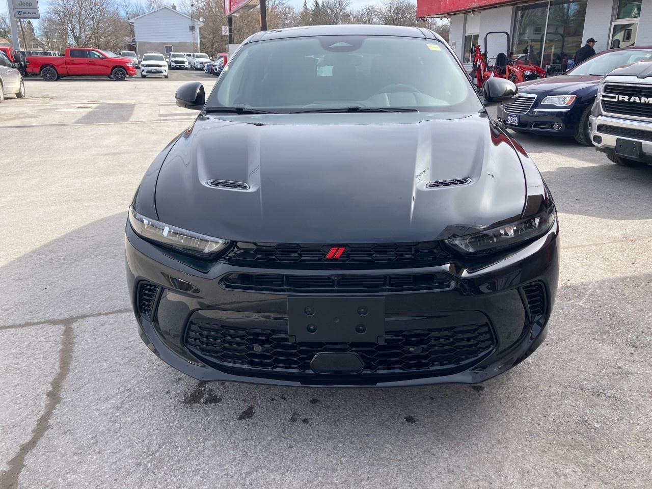 2024 Dodge Hornet DEALER DEMO Photo