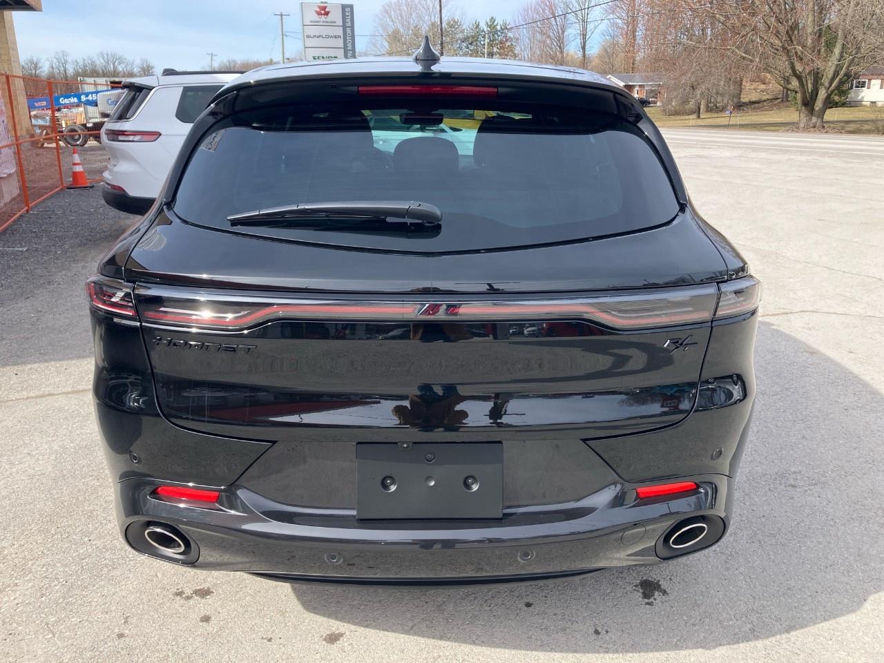 2024 Dodge Hornet DEALER DEMO Photo3