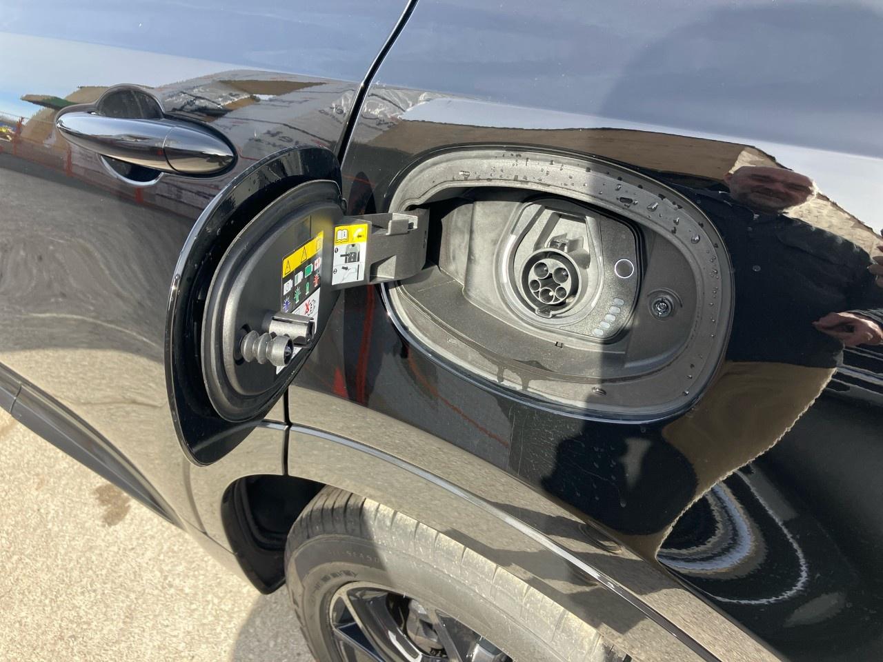 2024 Dodge Hornet DEALER DEMO Photo