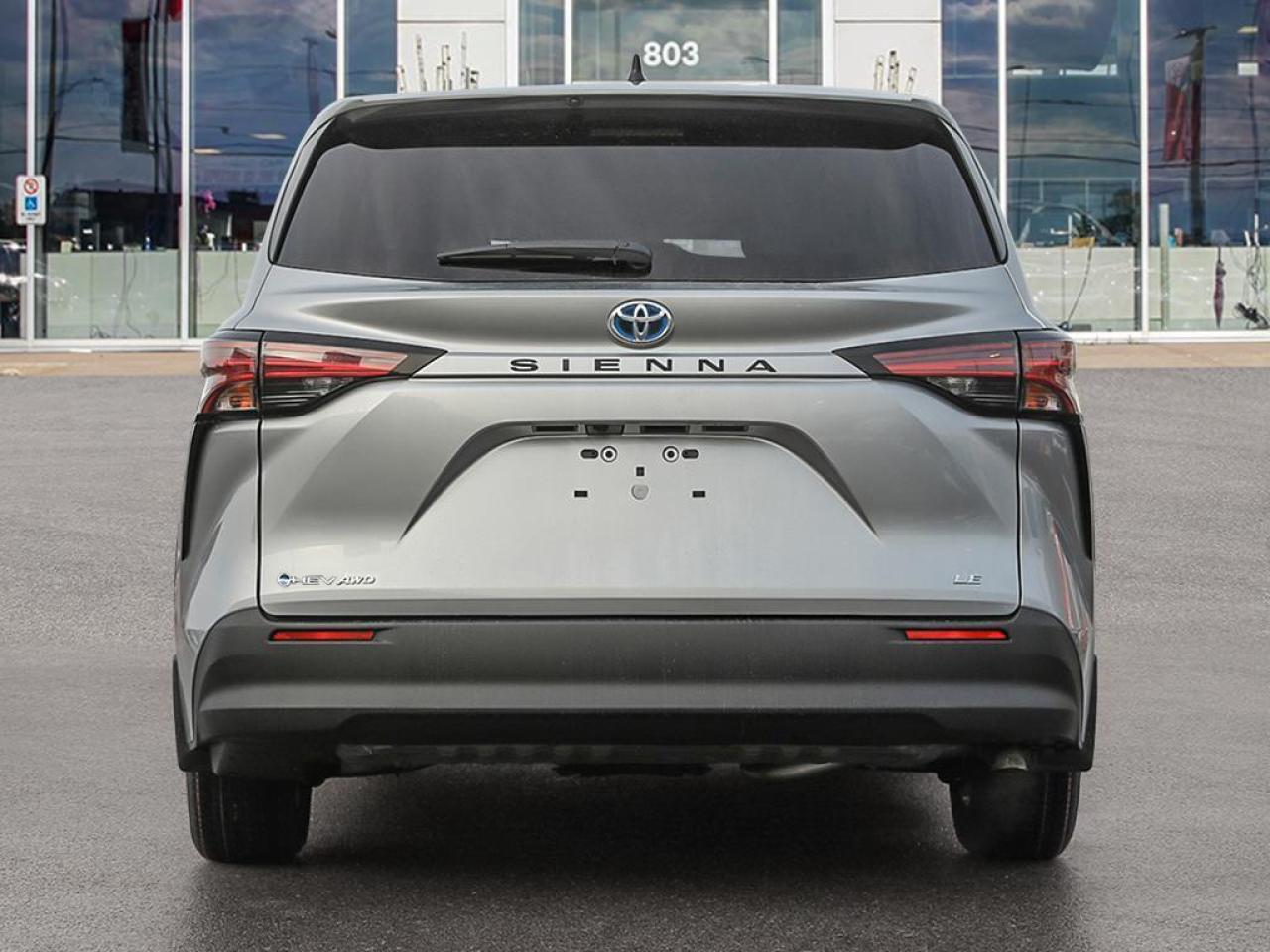 2025 Toyota Sienna LE 8-Passenger 4dr All-Wheel Drive Passenger Van Photo4