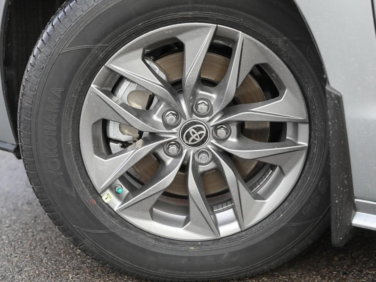 2025 Toyota Sienna LE 8-Passenger 4dr All-Wheel Drive Passenger Van Photo