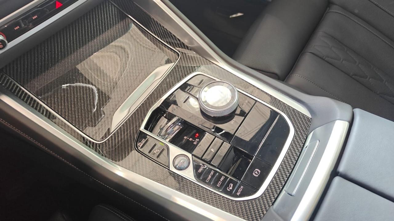 2024 BMW X6 M60i xDrive 4dr All-Wheel Drive Sports Activity Coupe Photo