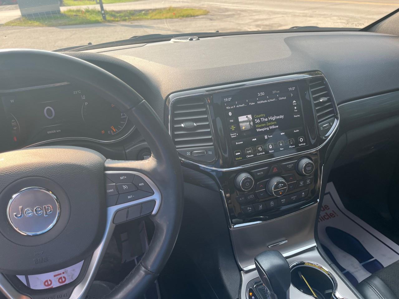 2022 Jeep Grand Cherokee WK FULL FACTORY WARRANTY UNTIL 100000 KM OR APRIL 12 2027! Photo