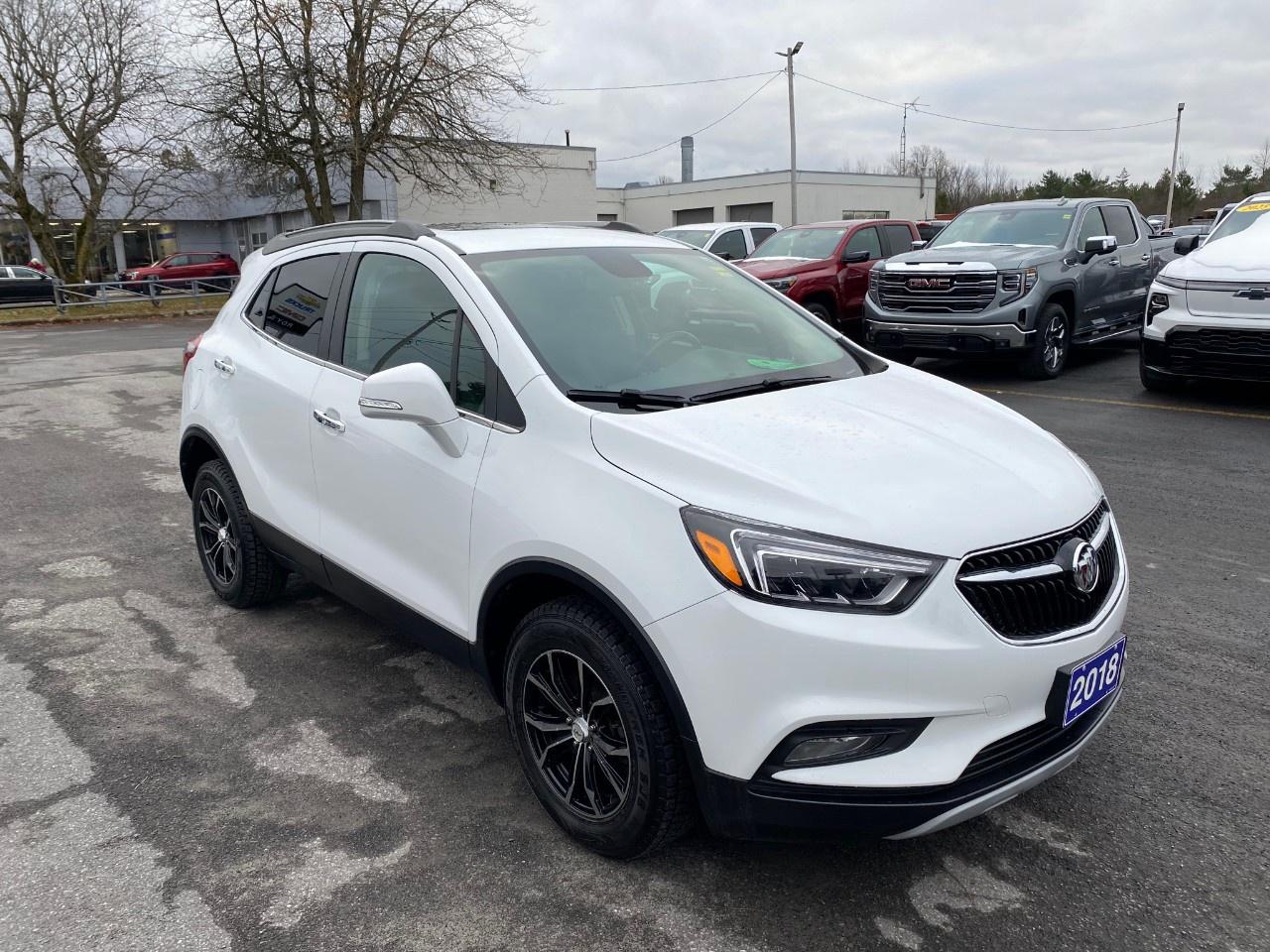 2018 Buick Encore Essence AWD Photo4