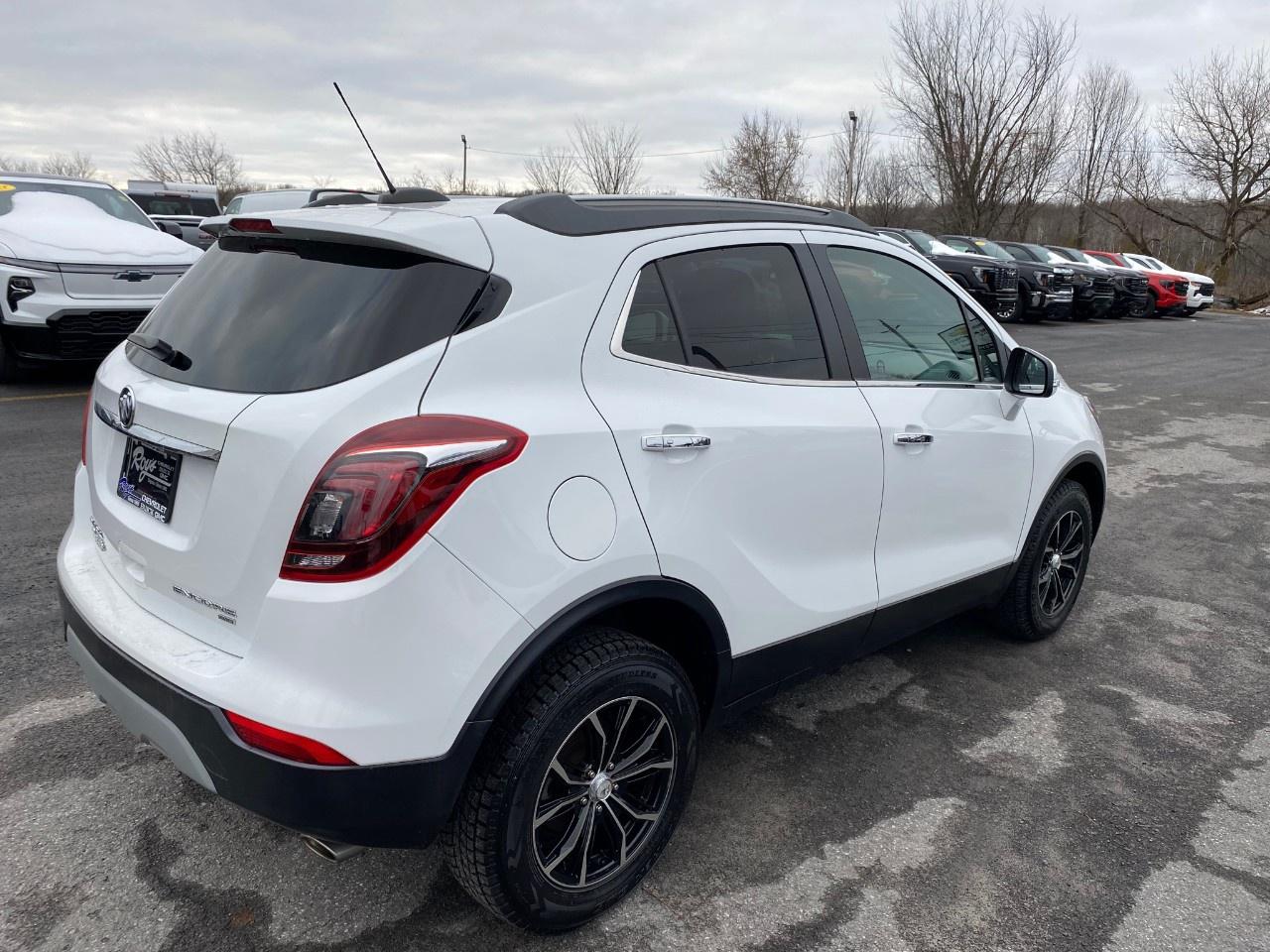 2018 Buick Encore Essence AWD Photo