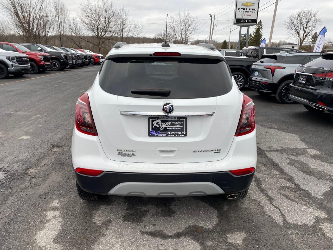 2018 Buick Encore Essence AWD Photo