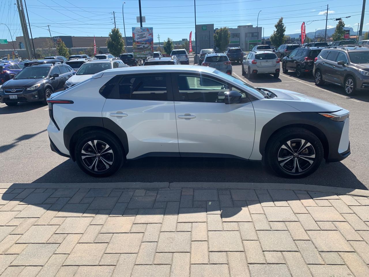 2023 Toyota bZ4X L 4dr Front-Wheel Drive Photo