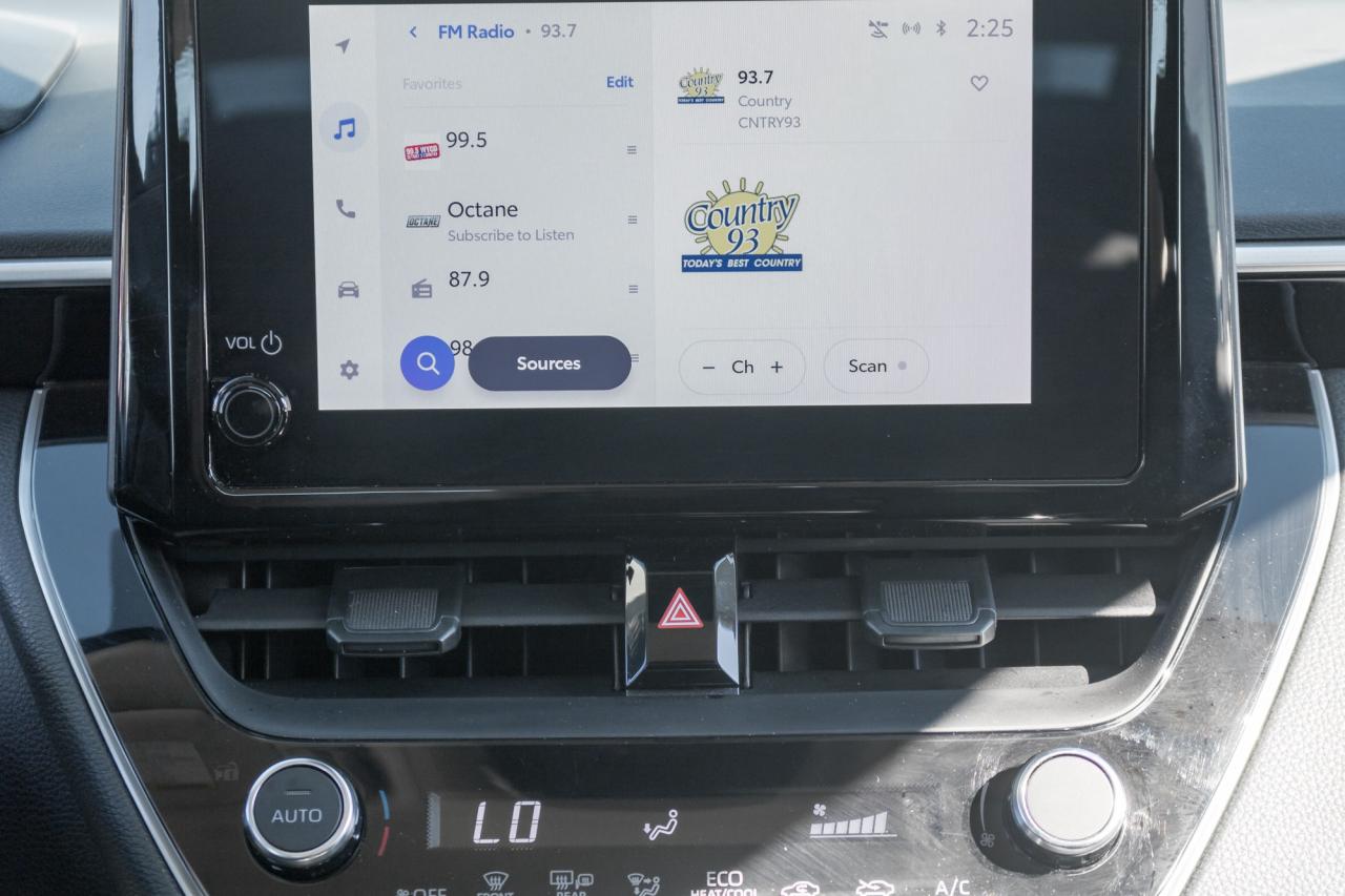 2024 Toyota Corolla LE 4DR SEDAN Photo