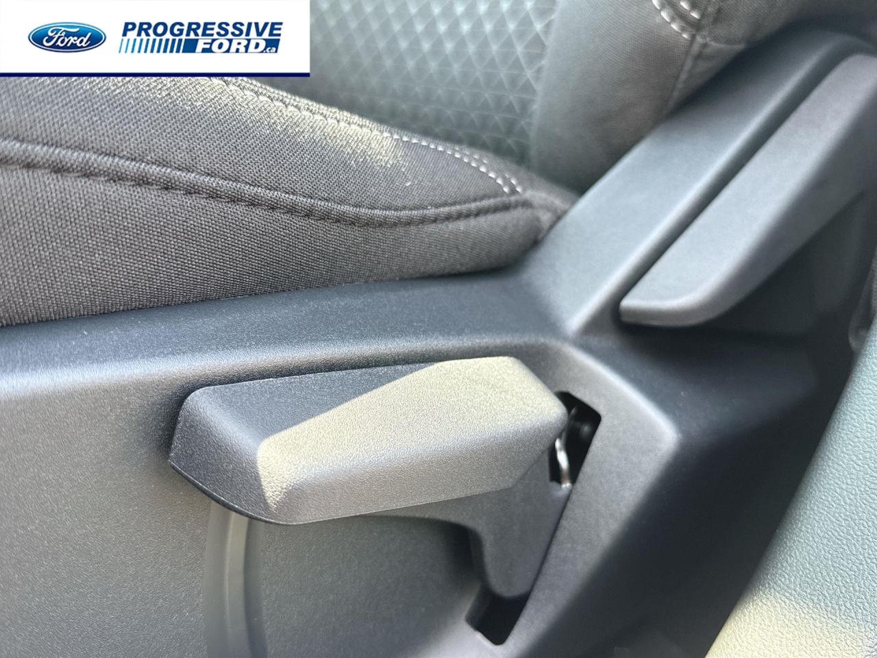 2025 Ford Escape Active 4dr Front-Wheel Drive Photo