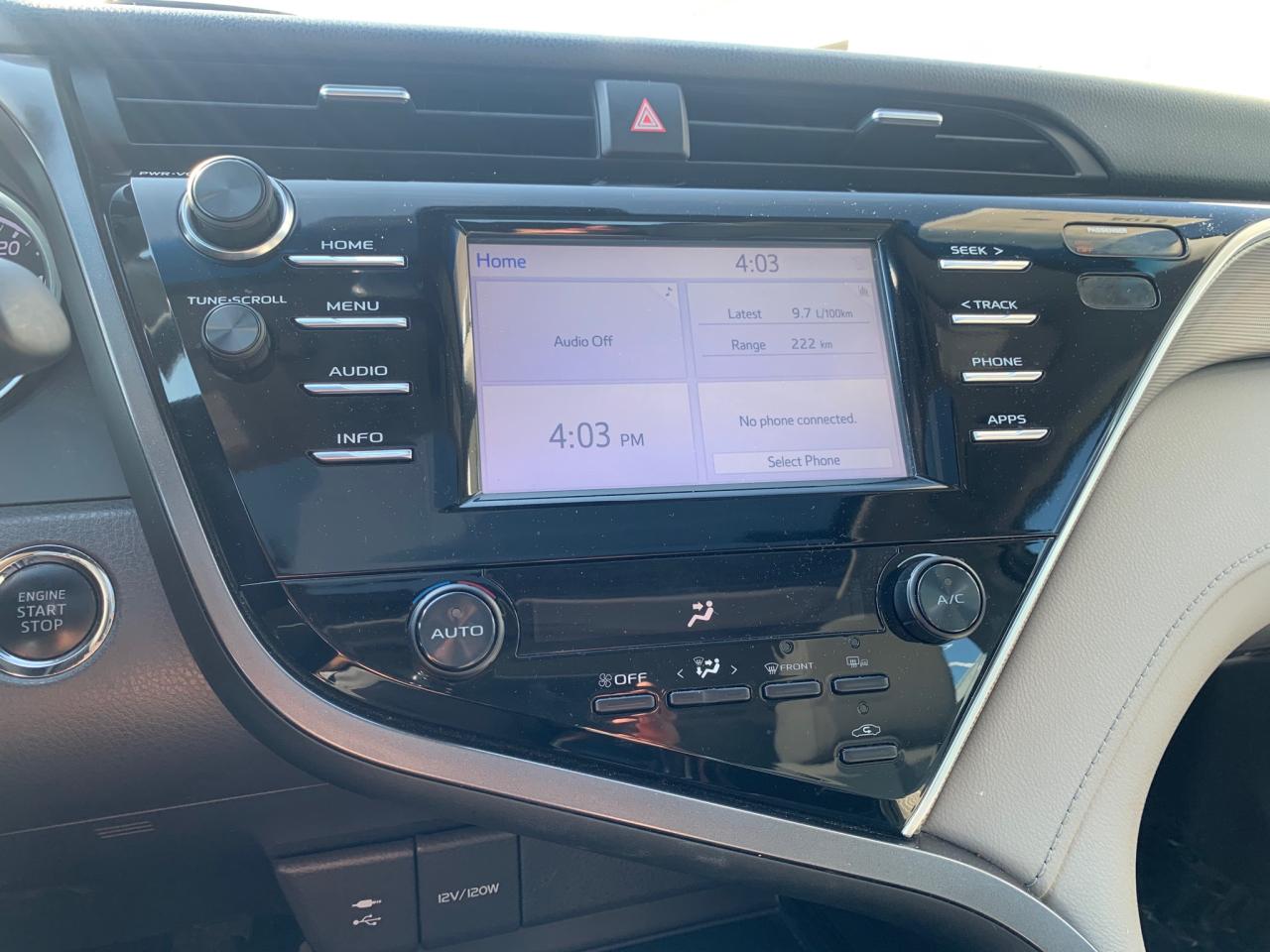 2018 Toyota Camry SE 4dr Sedan Photo