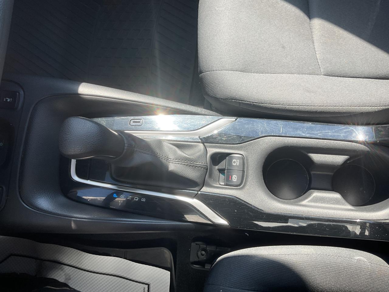 2021 Toyota Corolla LE 4DR SEDAN Photo